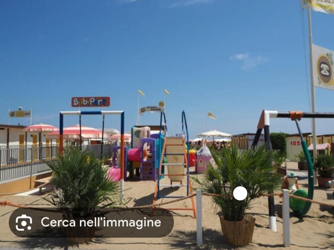 Hotel Caravel Rimini Esterno foto