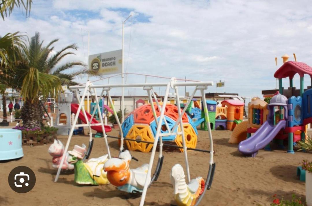 Hotel Caravel Rimini Esterno foto