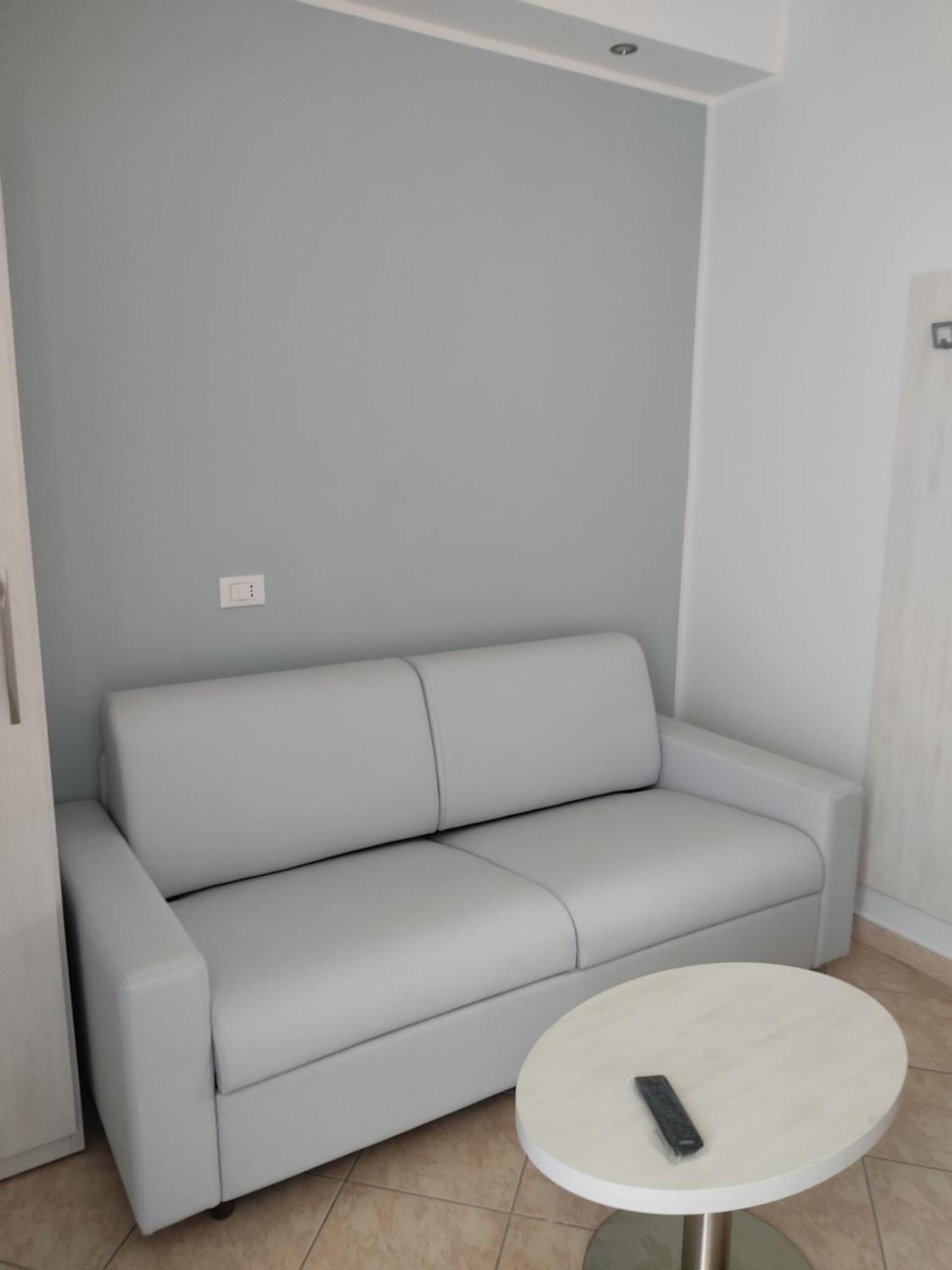 Hotel Caravel Rimini Esterno foto